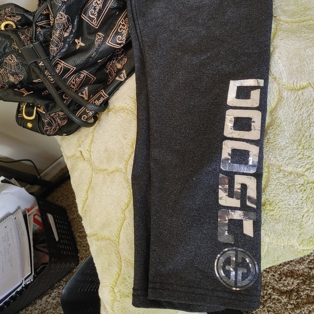 Boost yoga capri pants